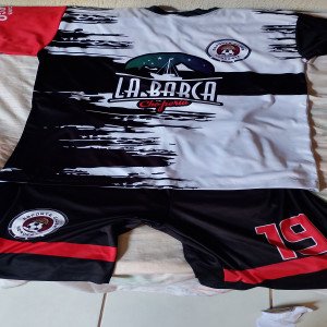 Uniforme fora